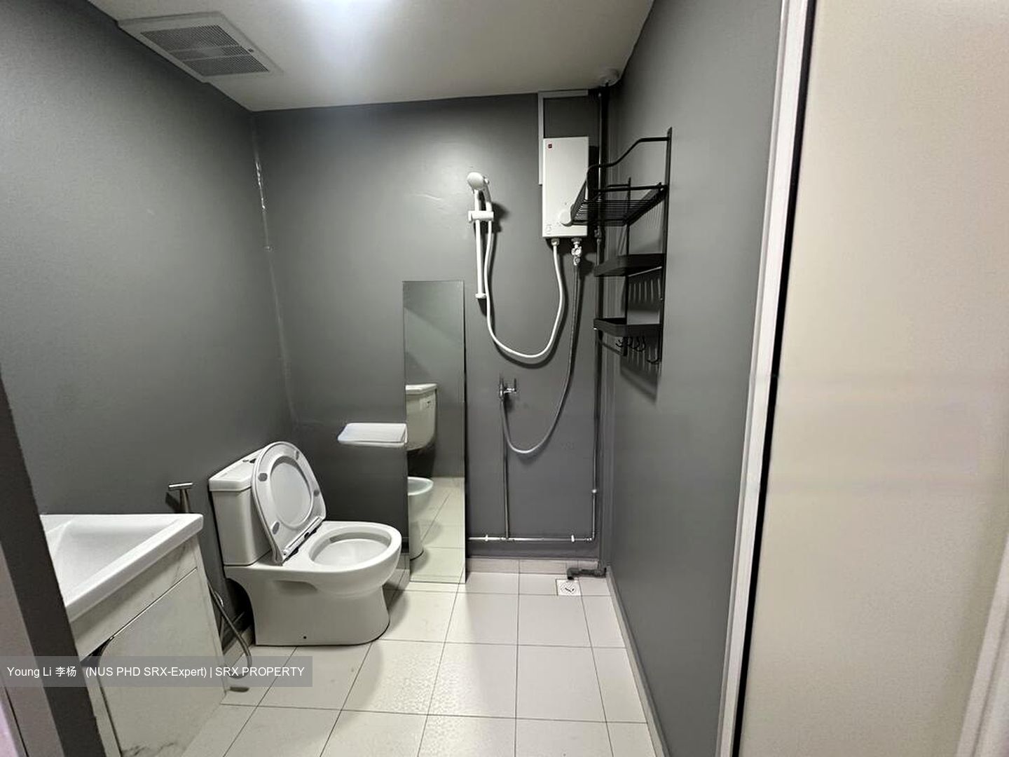 Sin Ming Road (D20), Terrace #472133971